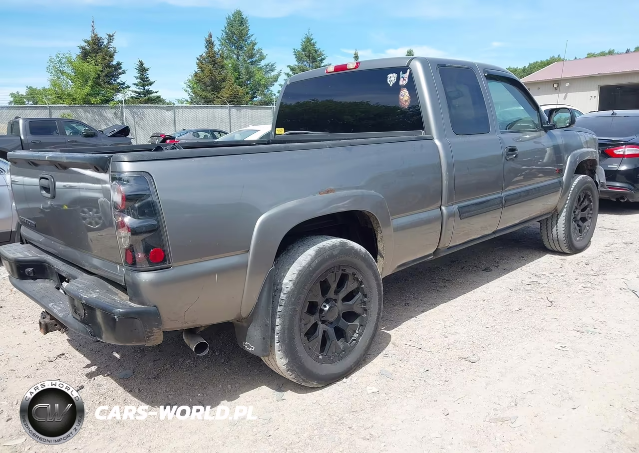 2007 Chevrolet Silverado 1500 Classic Lt1 VIN:1GCEK19Z97Z113992 - 4