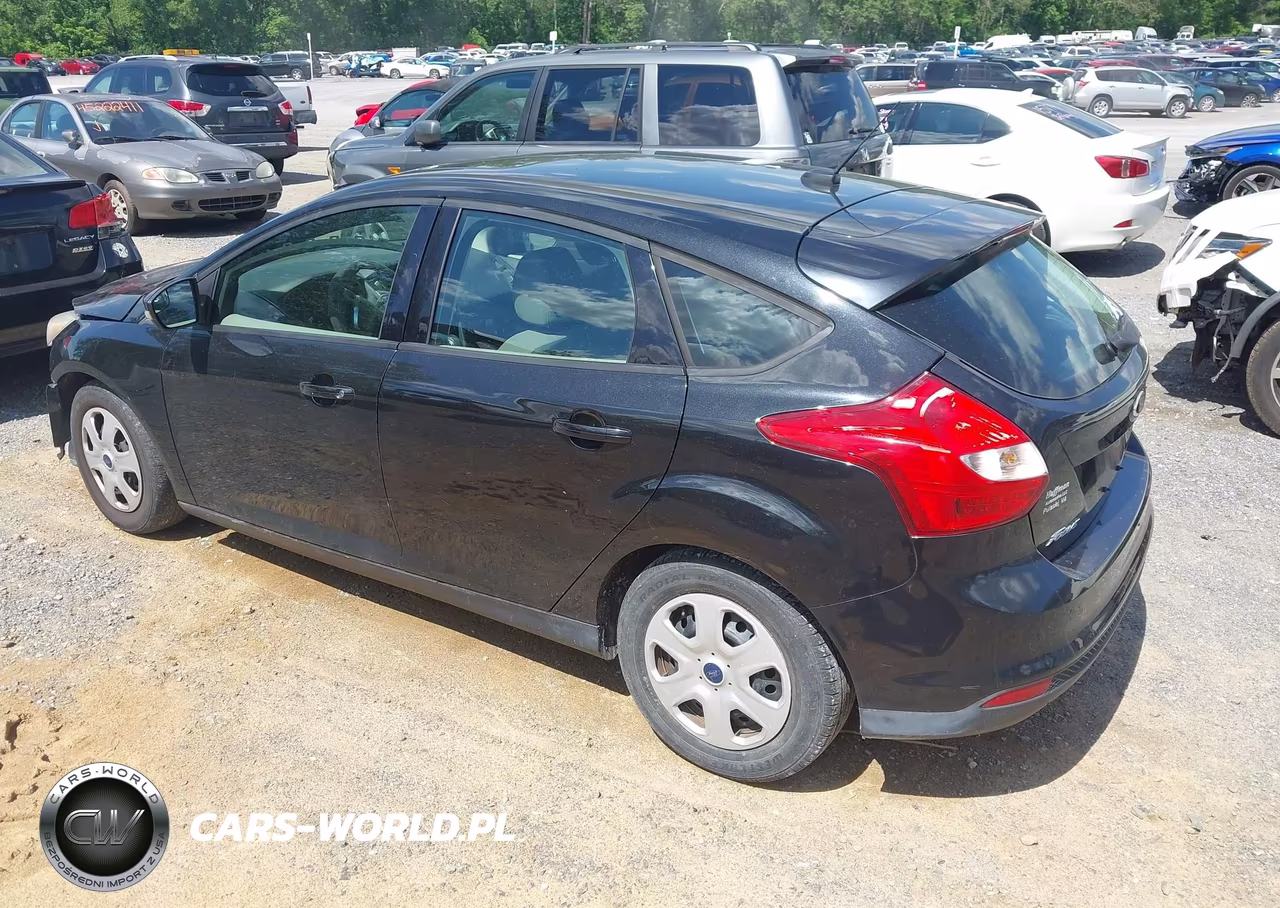 2014 Ford Focus Se VIN:1FADP3K26EL200423 - 3