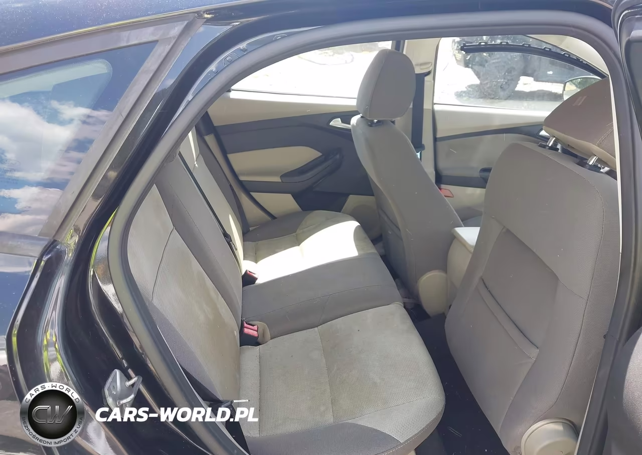 2014 Ford Focus Se VIN:1FADP3K26EL200423 - 8