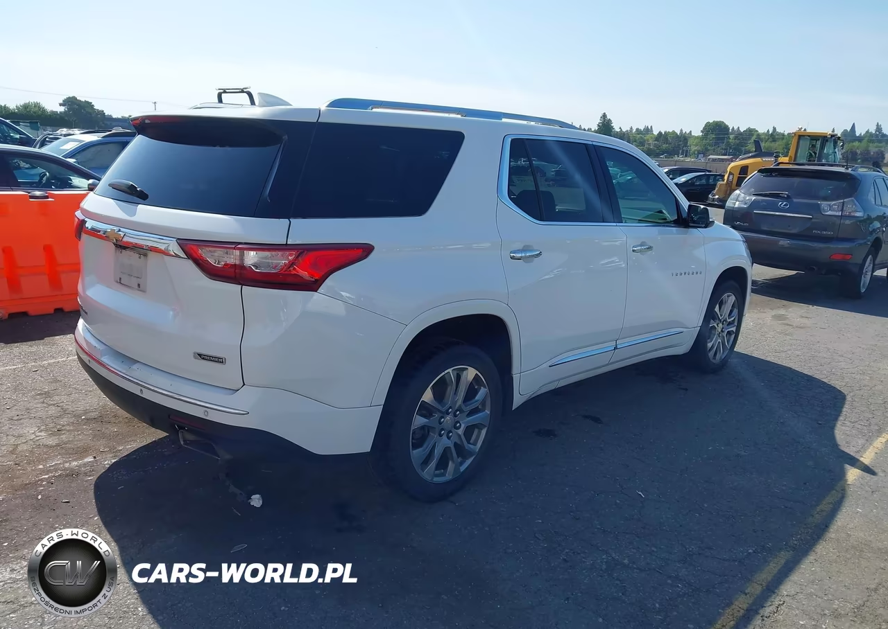 2018 Chevrolet Traverse Premier VIN:1GNEVJKW2JJ187033 - 4