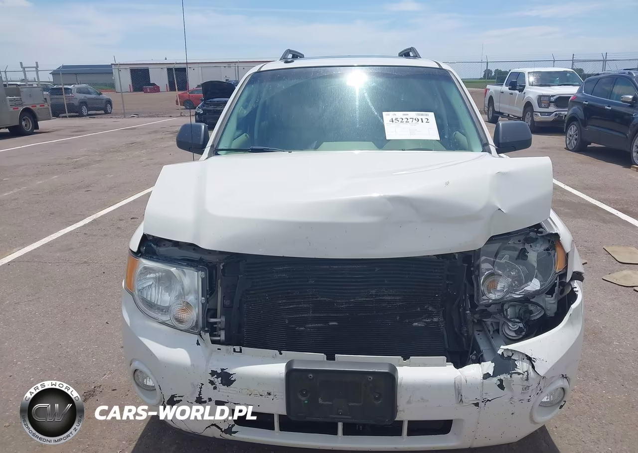 2011 Ford Escape Xlt VIN:1FMCU9DGXBKC04742 - 13