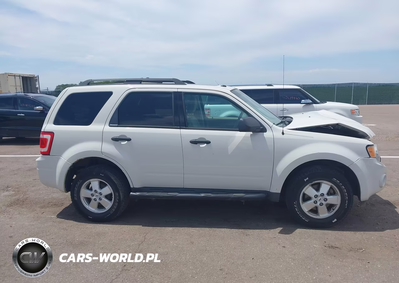 2011 Ford Escape Xlt VIN:1FMCU9DGXBKC04742 - 14