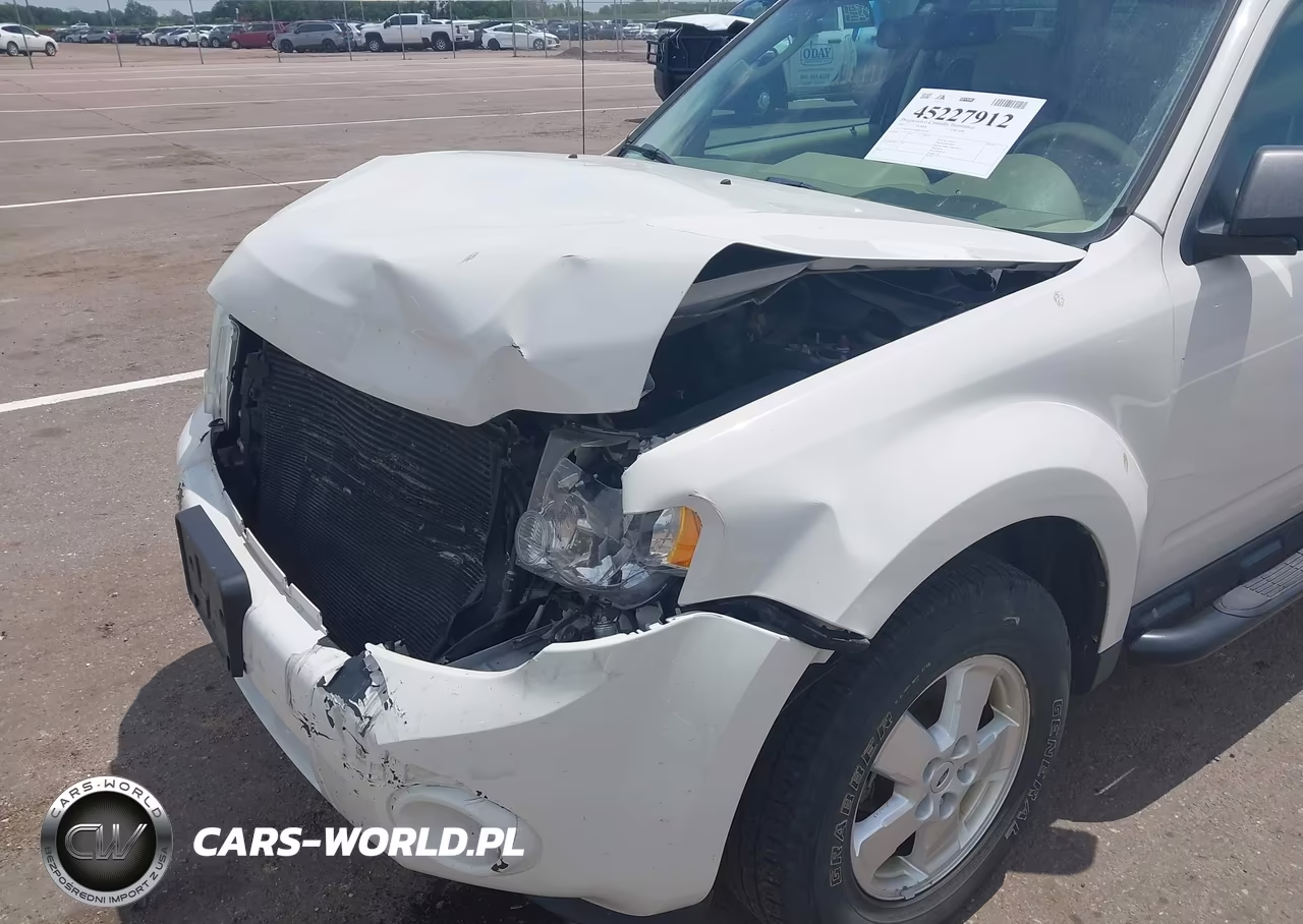 2011 Ford Escape Xlt VIN:1FMCU9DGXBKC04742 - 6