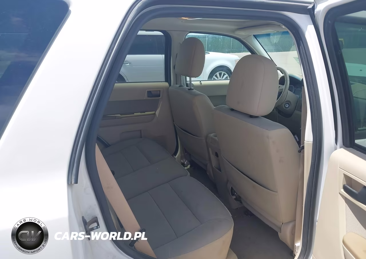 2011 Ford Escape Xlt VIN:1FMCU9DGXBKC04742 - 8