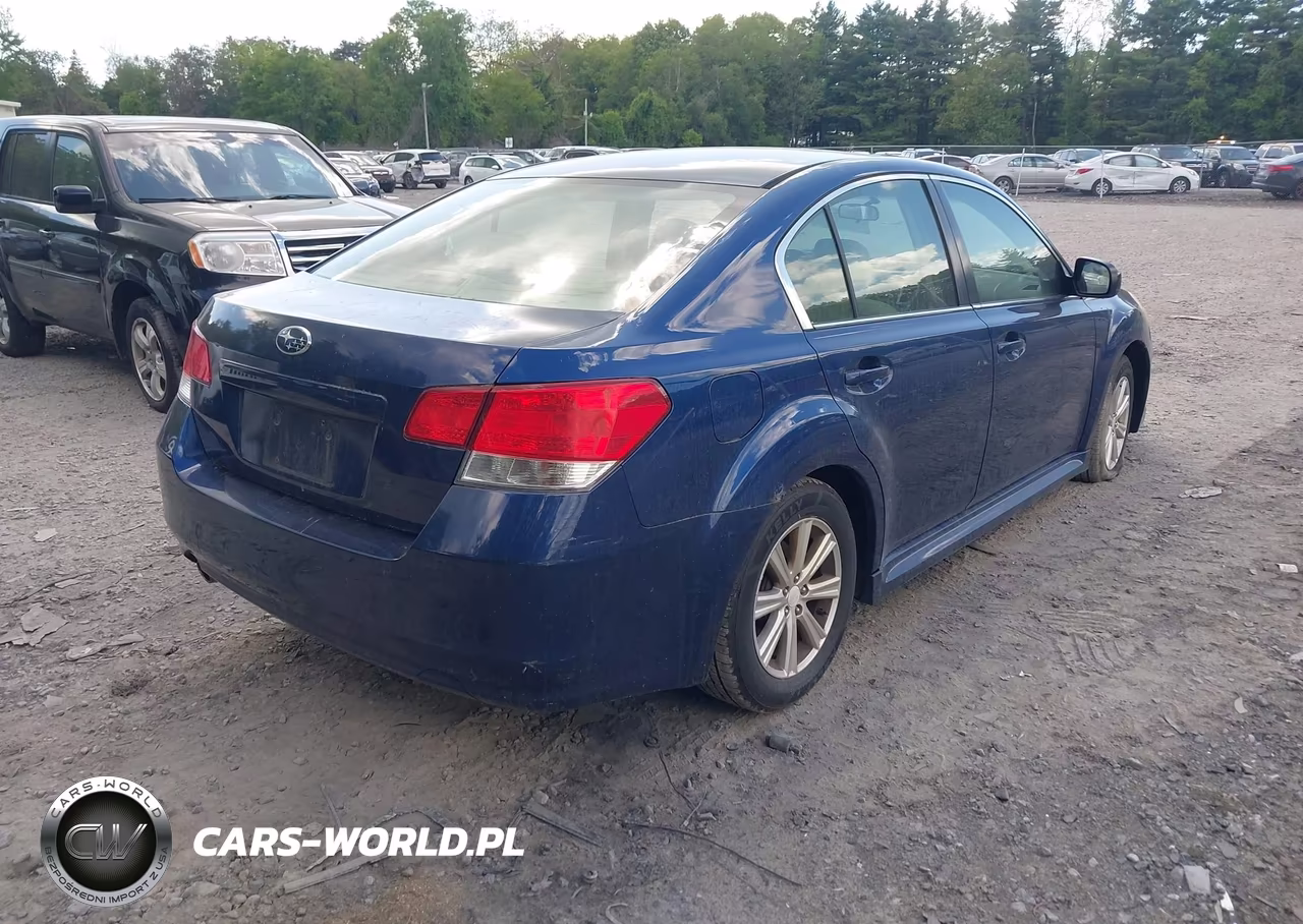 2010 Subaru Legacy 2.5I Premium VIN:4S3BMCC62A3245879 - 4