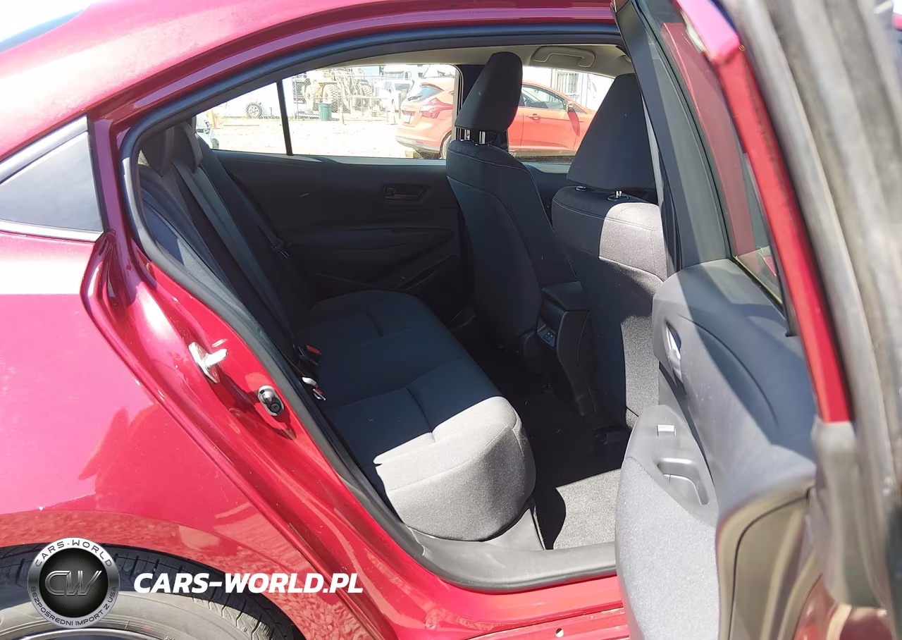 2025 Toyota Corolla Le VIN:JTDB4MEEXS3031783 - 8