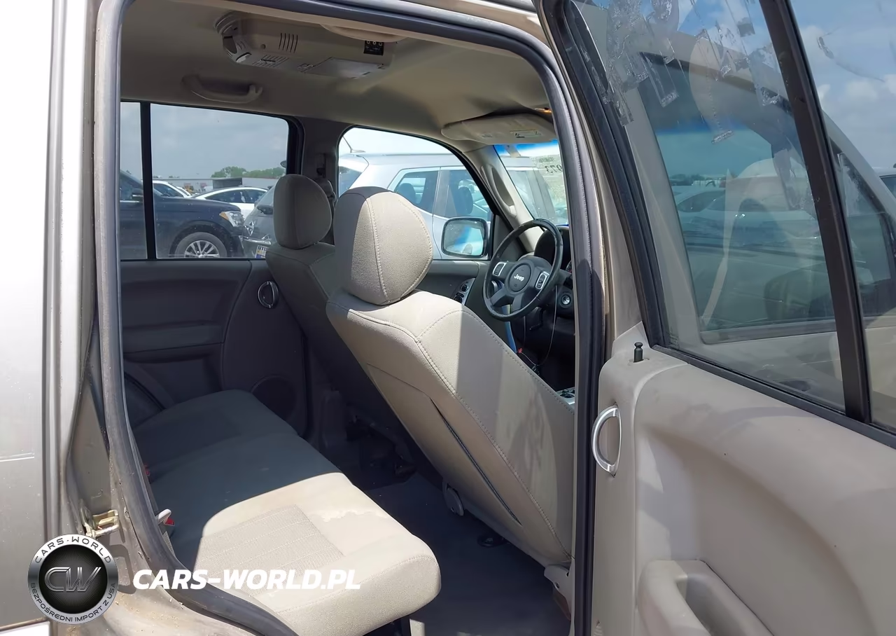 2006 Jeep Liberty Limited Edition VIN:1J4GK58K06W100661 - 8