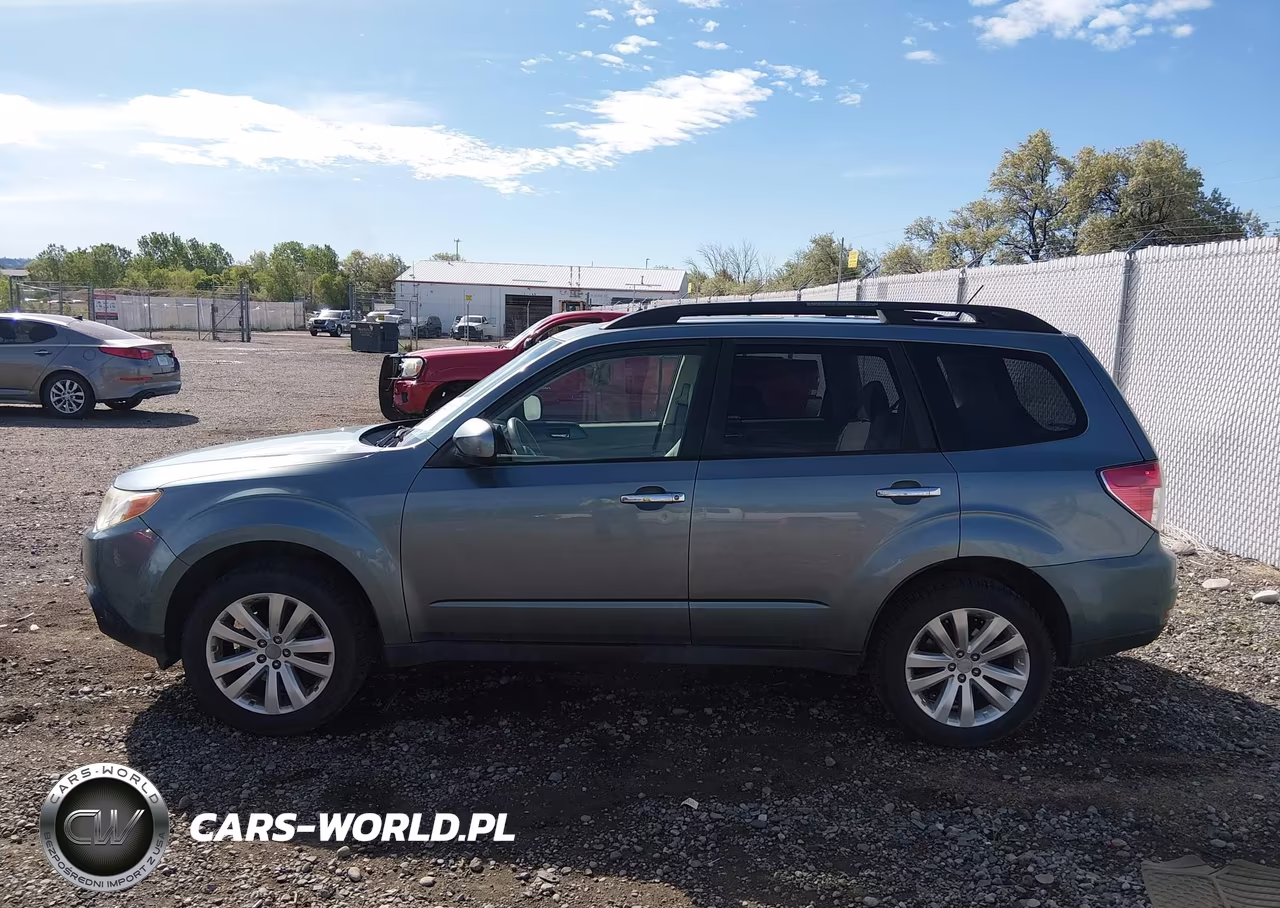 2011 Subaru Forester 2.5X Premium VIN:JF2SHADC0BH712915 - 14