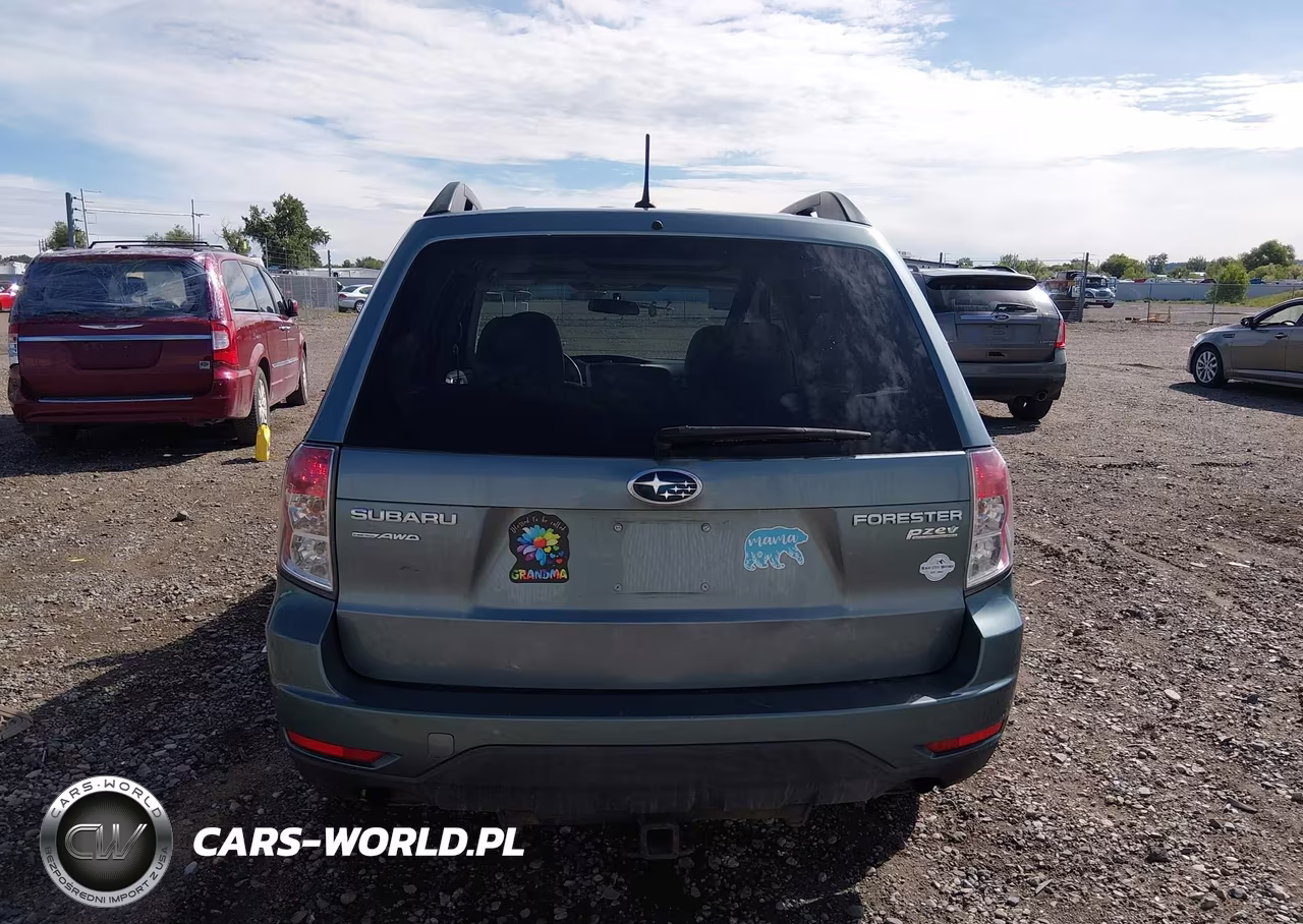 2011 Subaru Forester 2.5X Premium VIN:JF2SHADC0BH712915 - 16