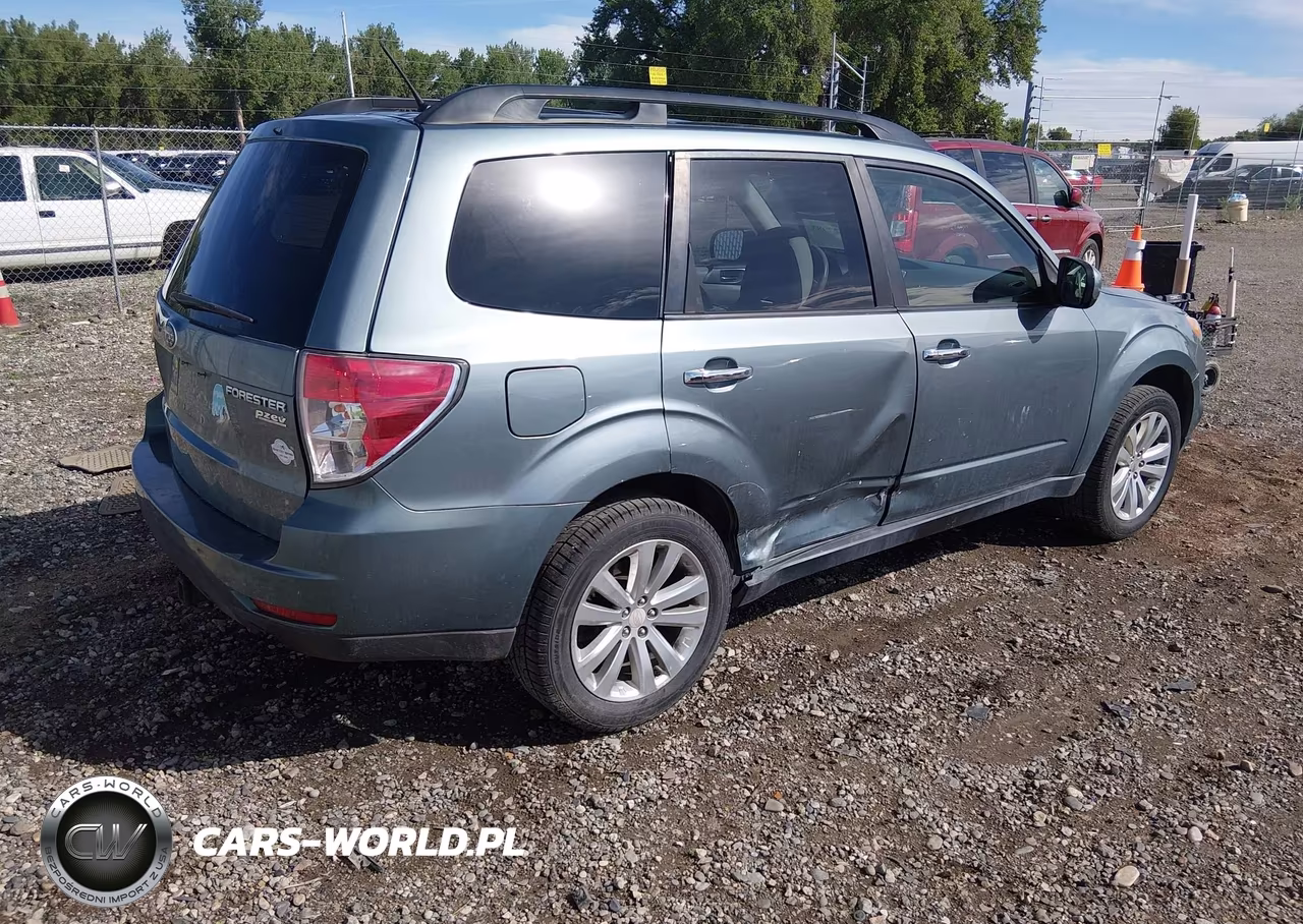 2011 Subaru Forester 2.5X Premium VIN:JF2SHADC0BH712915 - 4