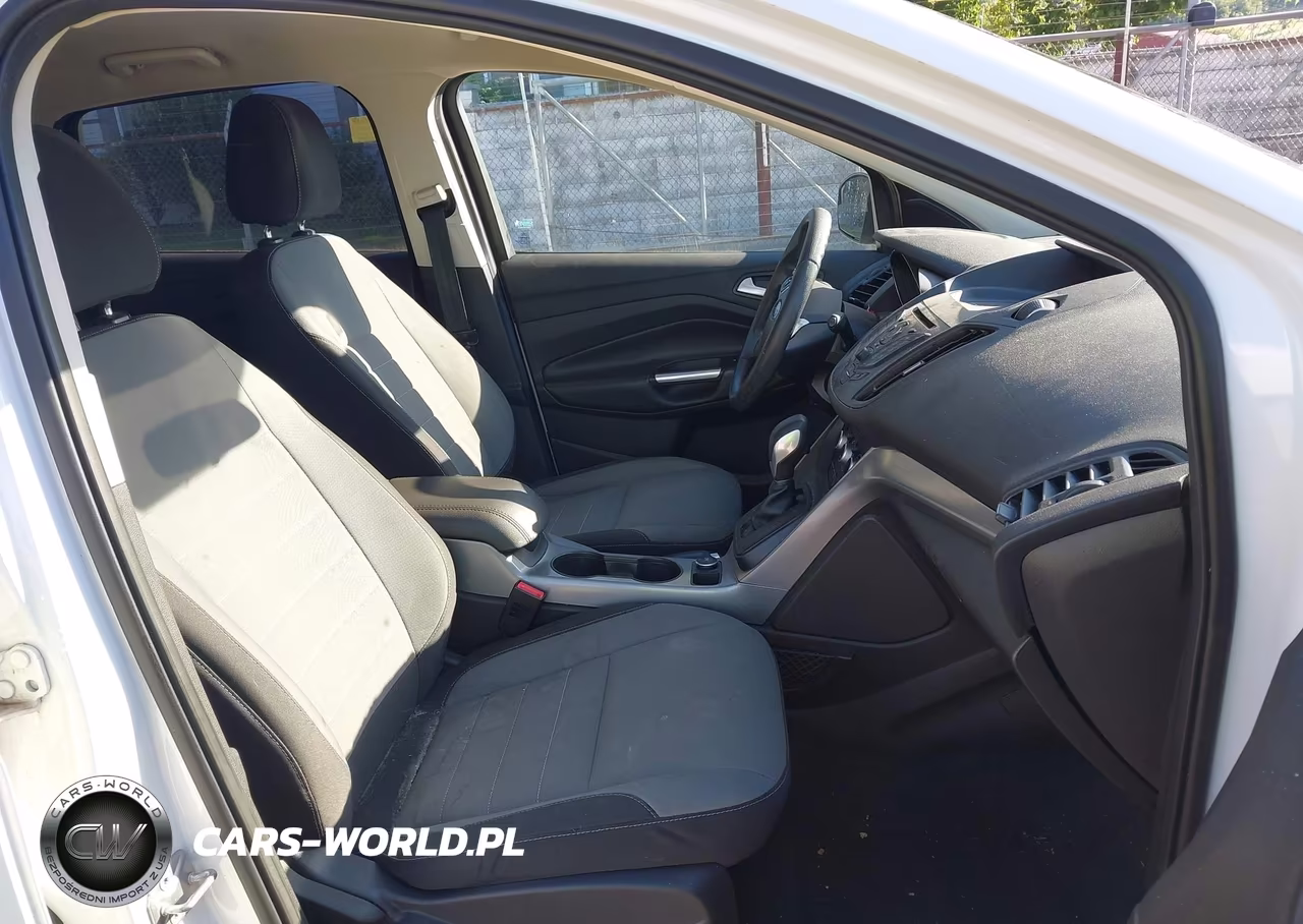 2016 Ford Escape Se VIN:1FMCU9G97GUB92803 - 5