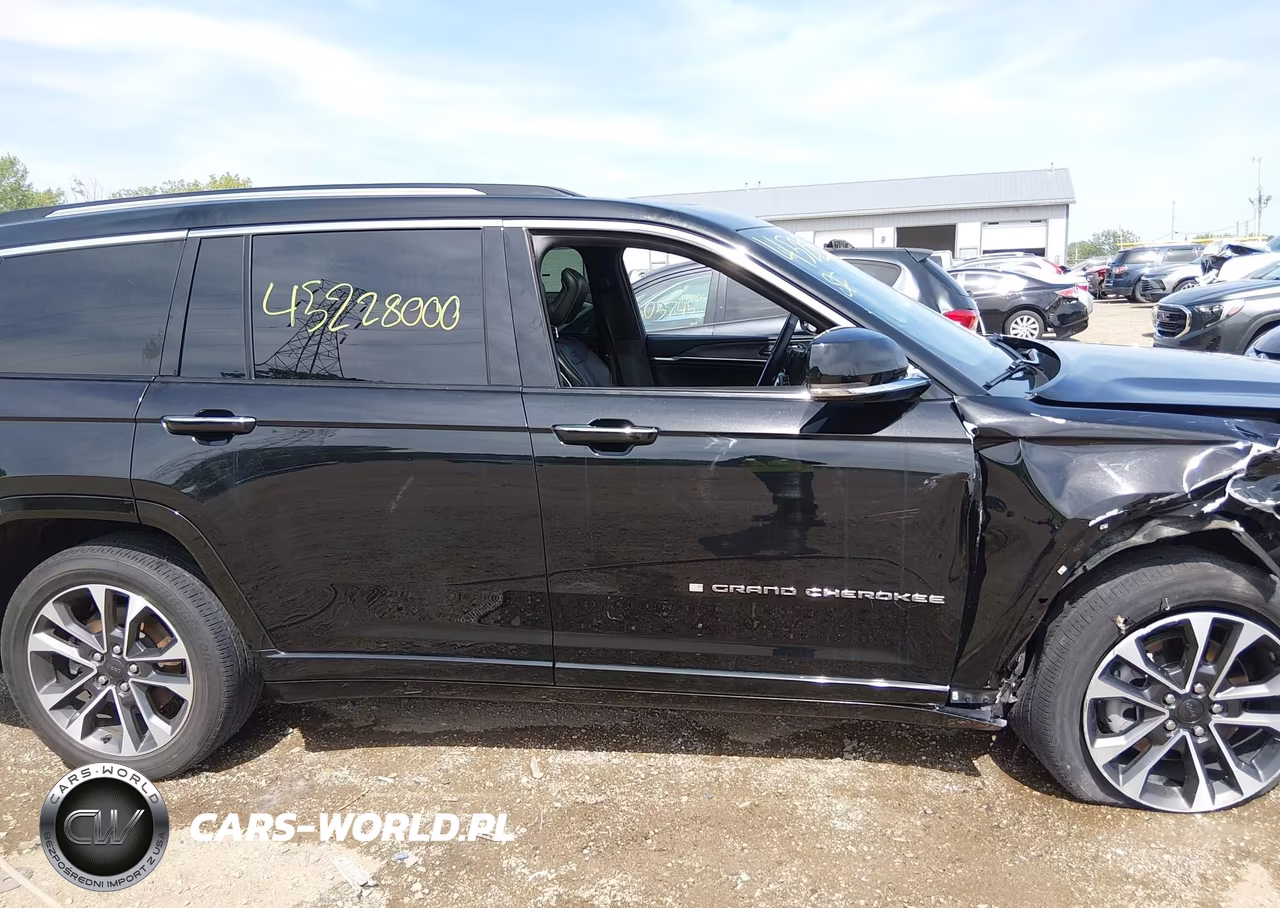 2022 Jeep Grand Cherokee L Overland 4X4 VIN:1C4RJKDG2N8583347 - 13