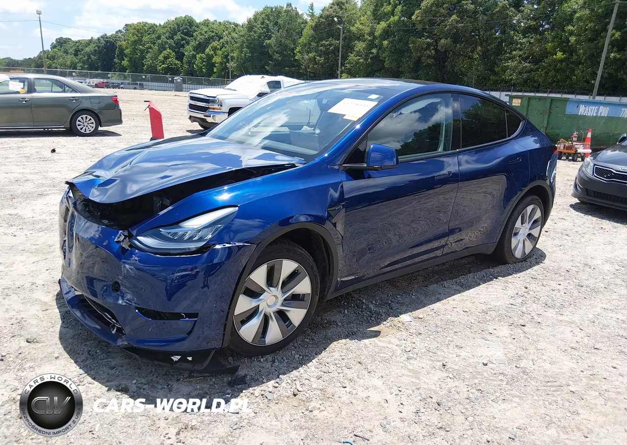 2023 Tesla Model Y Awd-Long Range Dual Motor All-Wheel Drive VIN:7SAYGDEE4PA086032 - 2