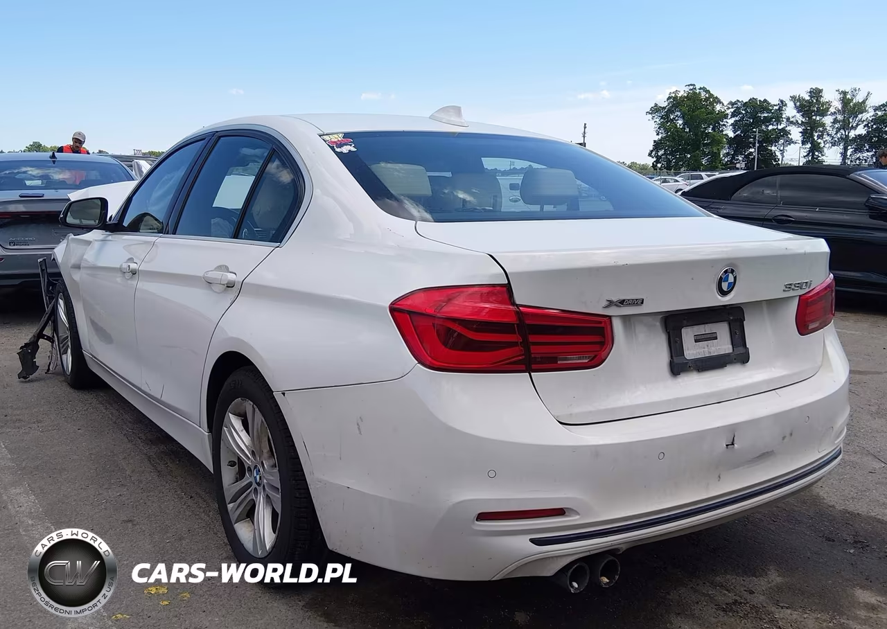 2017 BMW 330I xDrive VIN:WBA8D9G35HNU61749 - 3