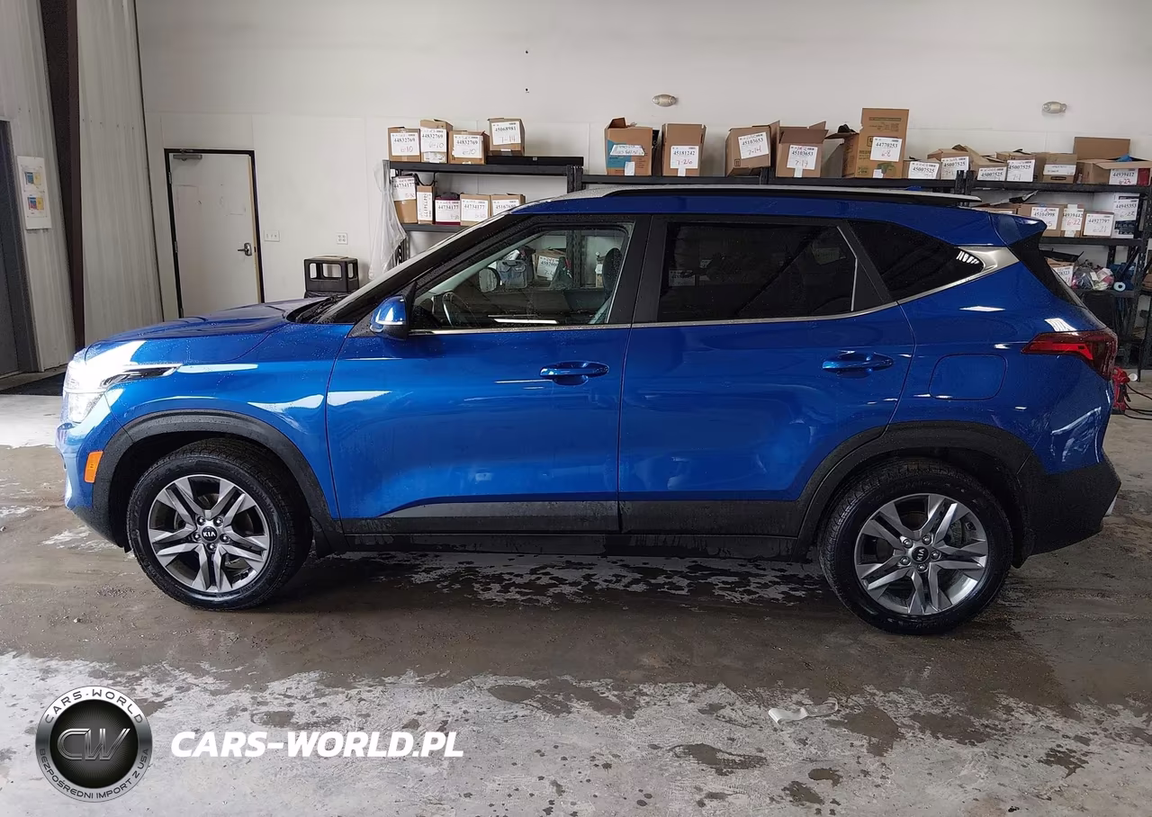 2021 Kia Seltos S VIN:KNDEU2AA8M7174702 - 14