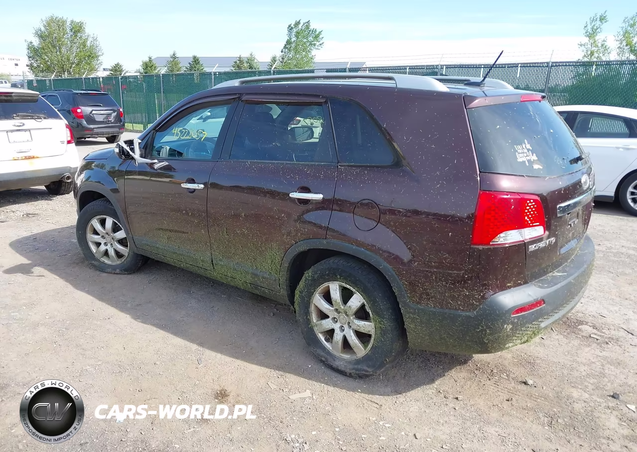 2012 Kia Sorento Lx VIN:5XYKT3A67CG193458 - 3