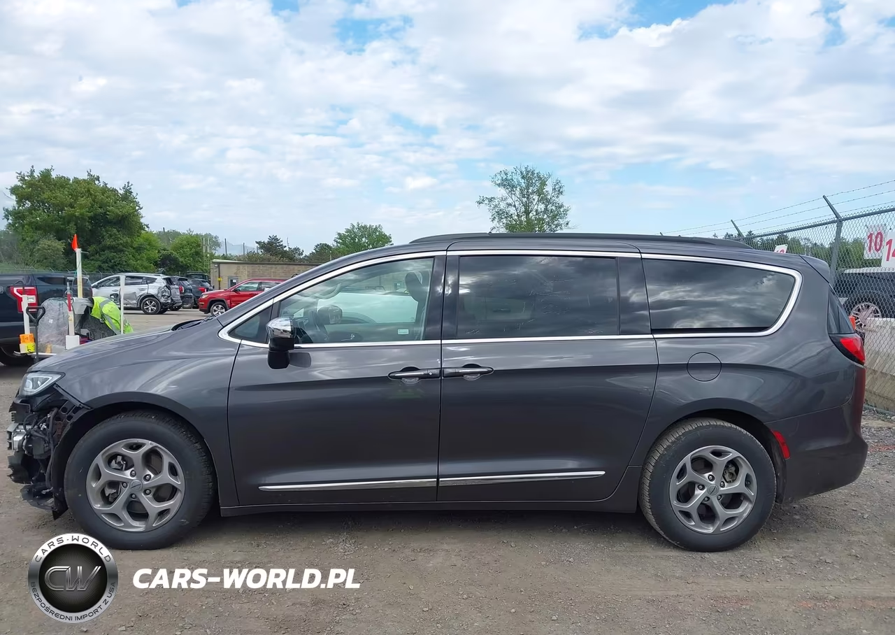 2023 Chrysler Pacifica Limited VIN:2C4RC1GG2PR582125 - 15