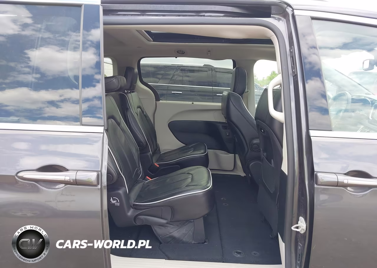 2023 Chrysler Pacifica Limited VIN:2C4RC1GG2PR582125 - 8