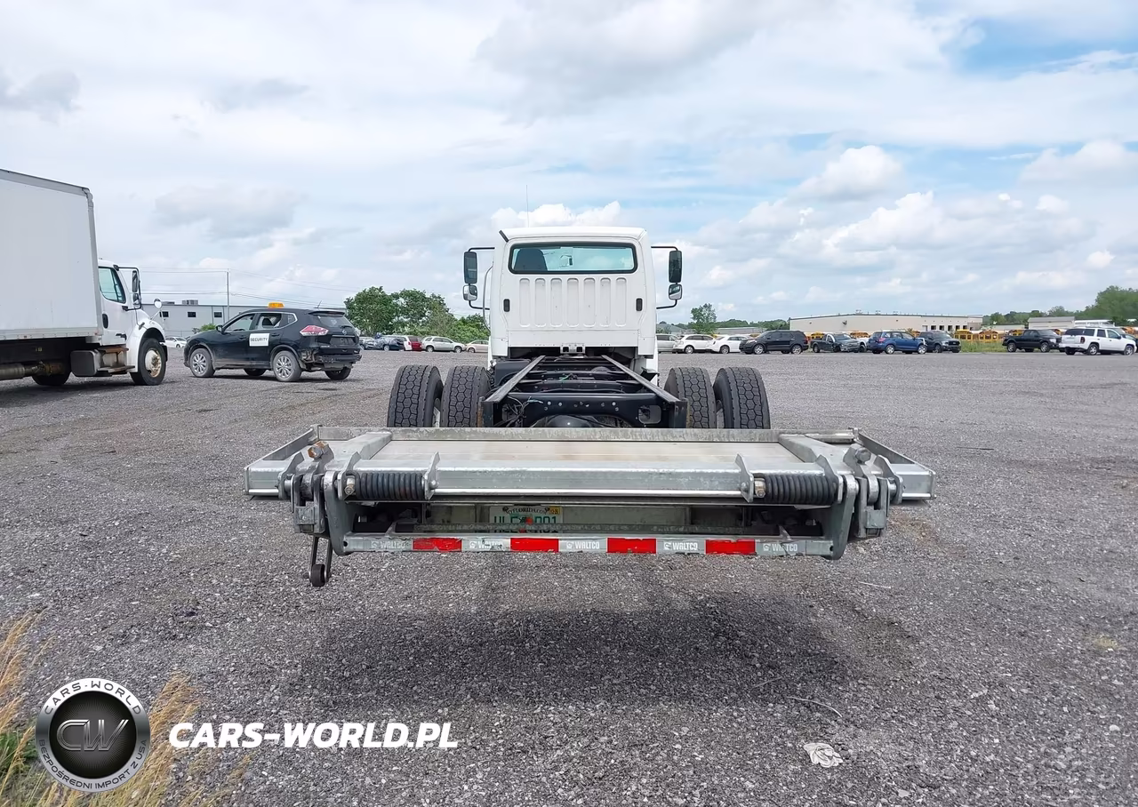 2023 Freightliner M2 106 VIN:1FVACWFC8PHUK2260 - 15