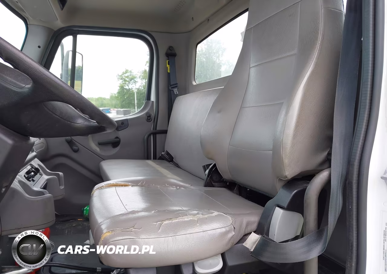 2023 Freightliner M2 106 VIN:1FVACWFC8PHUK2260 - 7