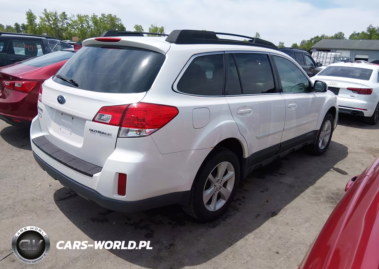 2013 Subaru Outback 2.5I Premium VIN:4S4BRCGC7D3210109 - 4