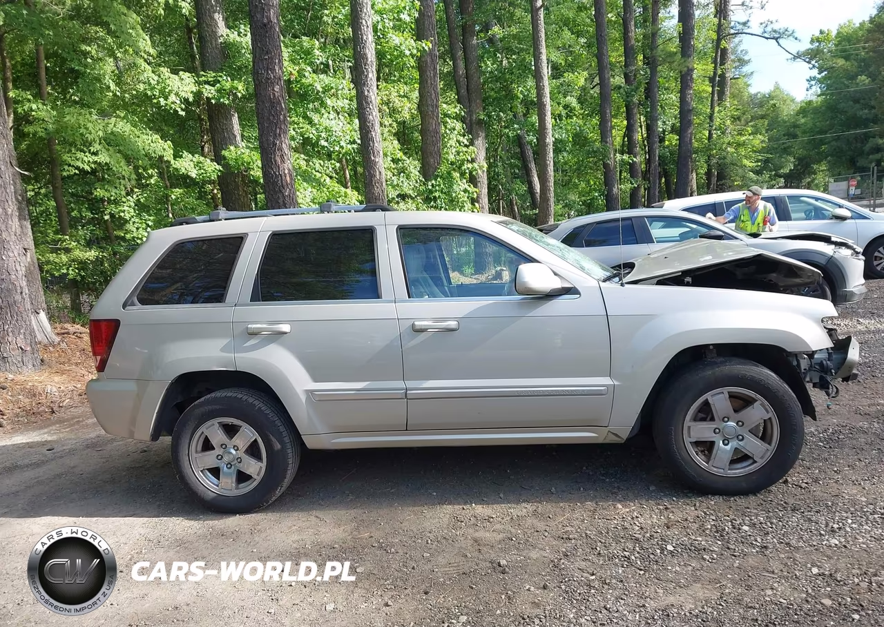 2007 Jeep Grand Cherokee Overland VIN:1J8HR68227C510823 - 13