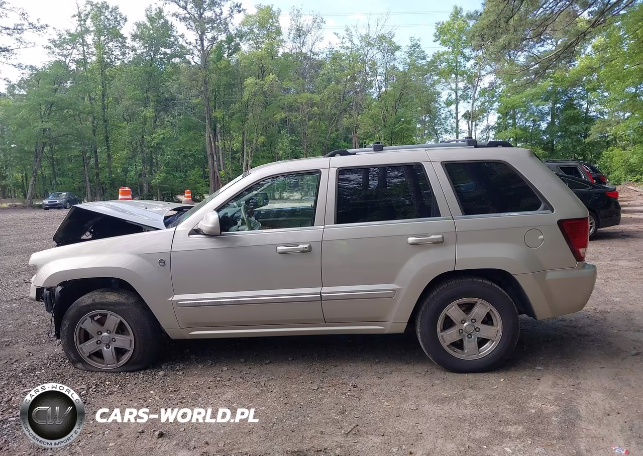 2007 Jeep Grand Cherokee Overland VIN:1J8HR68227C510823 - 14