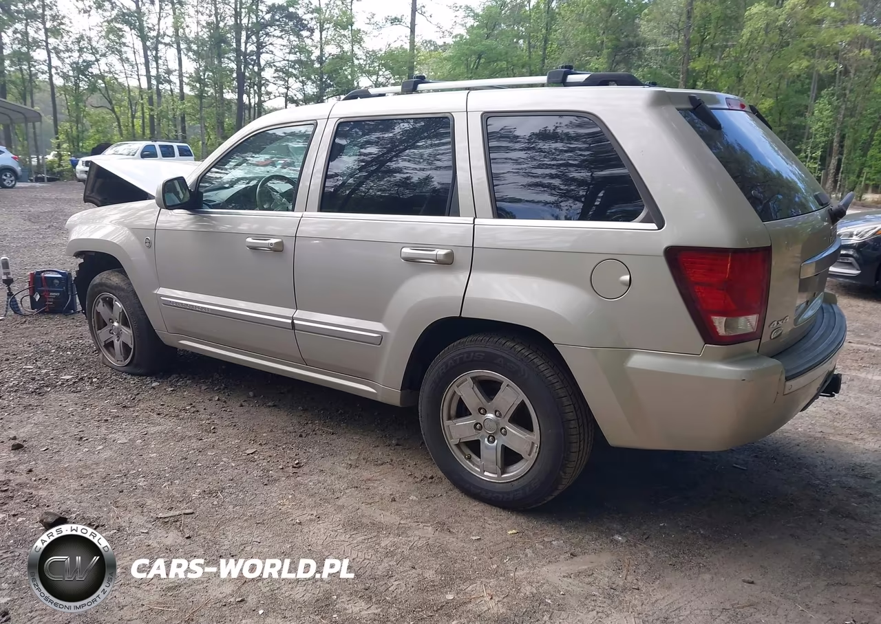 2007 Jeep Grand Cherokee Overland VIN:1J8HR68227C510823 - 3