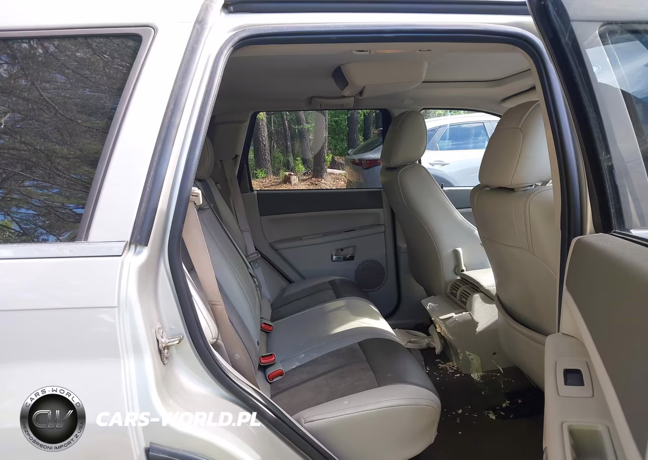 2007 Jeep Grand Cherokee Overland VIN:1J8HR68227C510823 - 8