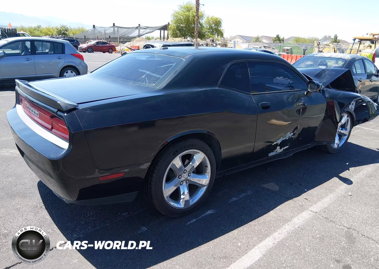 2013 Dodge Challenger Sxt VIN:2C3CDYAG9DH674343 - 4