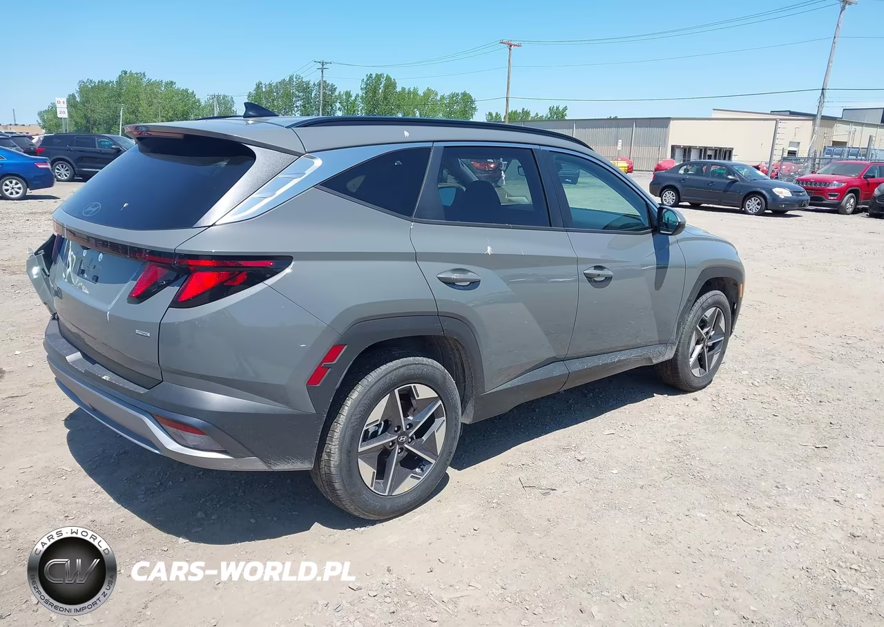 2026 Hyundai Tucson Sel VIN:5NMJBCDE8TH721581 - 4