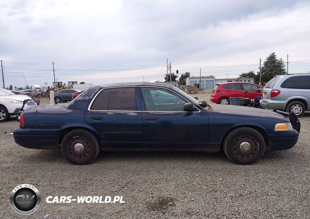 2005 Ford Crown Victoria Police VIN:2FAFP71W95X124123 - 13