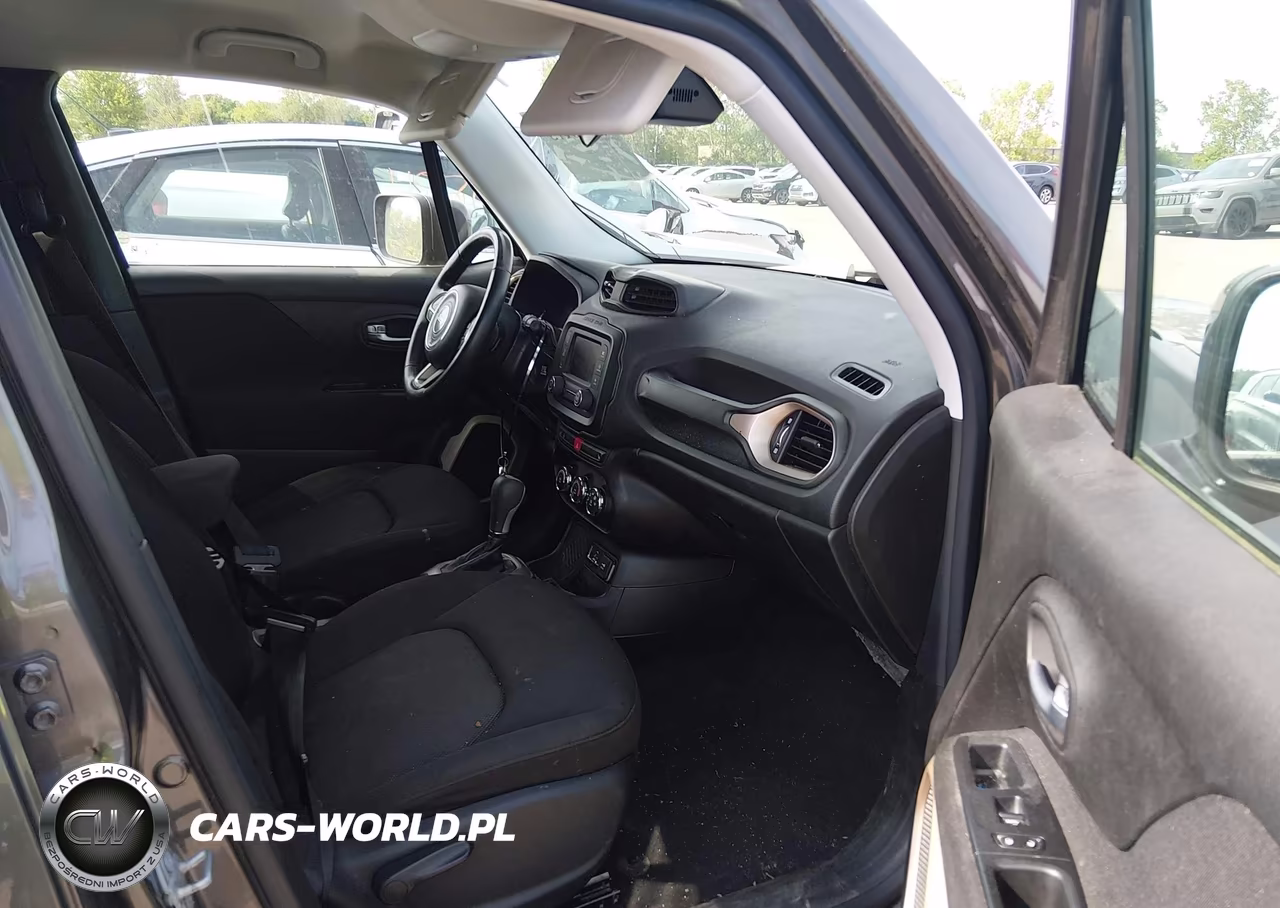 2016 Jeep Renegade Latitude VIN:ZACCJABT5GPE04729 - 5