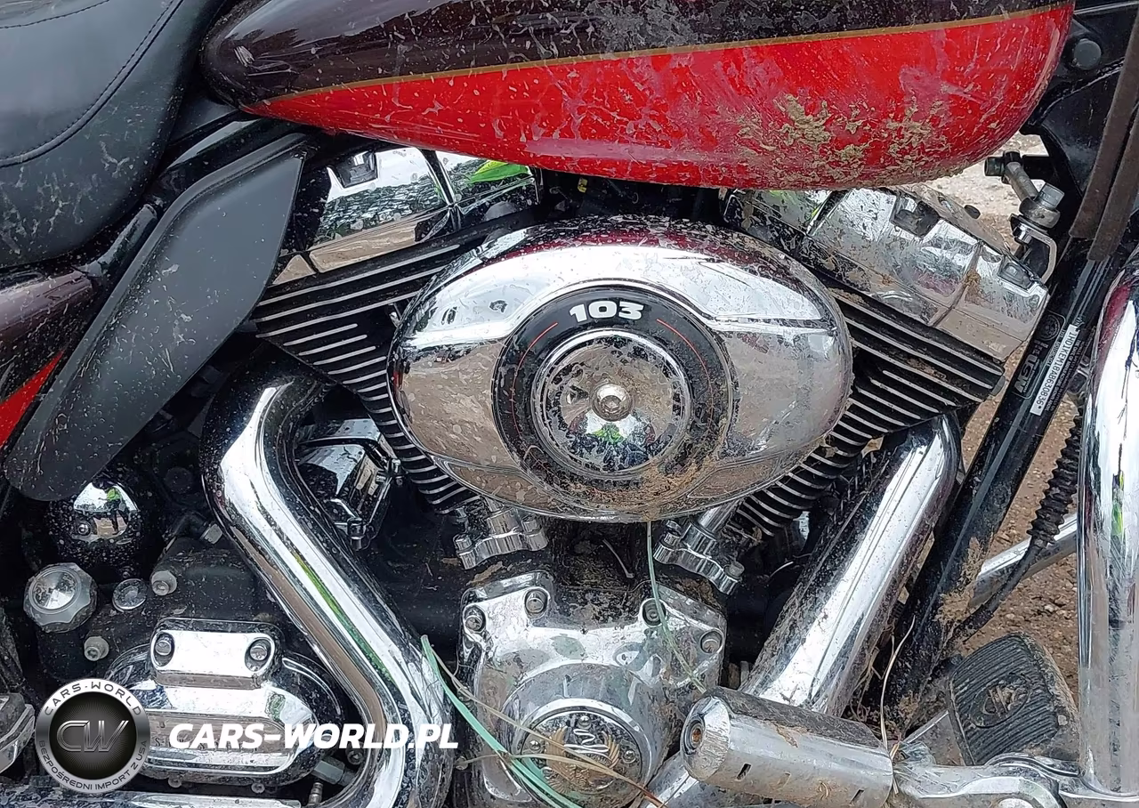 2010 Harley-Davidson Flhtk VIN:1HD1KEM18AB630836 - 8