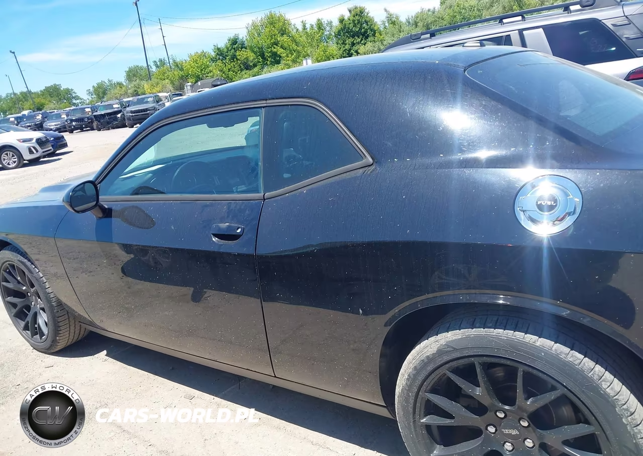 2015 Dodge Challenger Sxt VIN:2C3CDZAG1FH821330 - 14