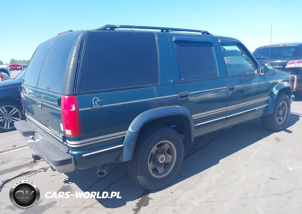 1999 Chevrolet Tahoe Ls VIN:1GNEK13R1XJ341760 - 4