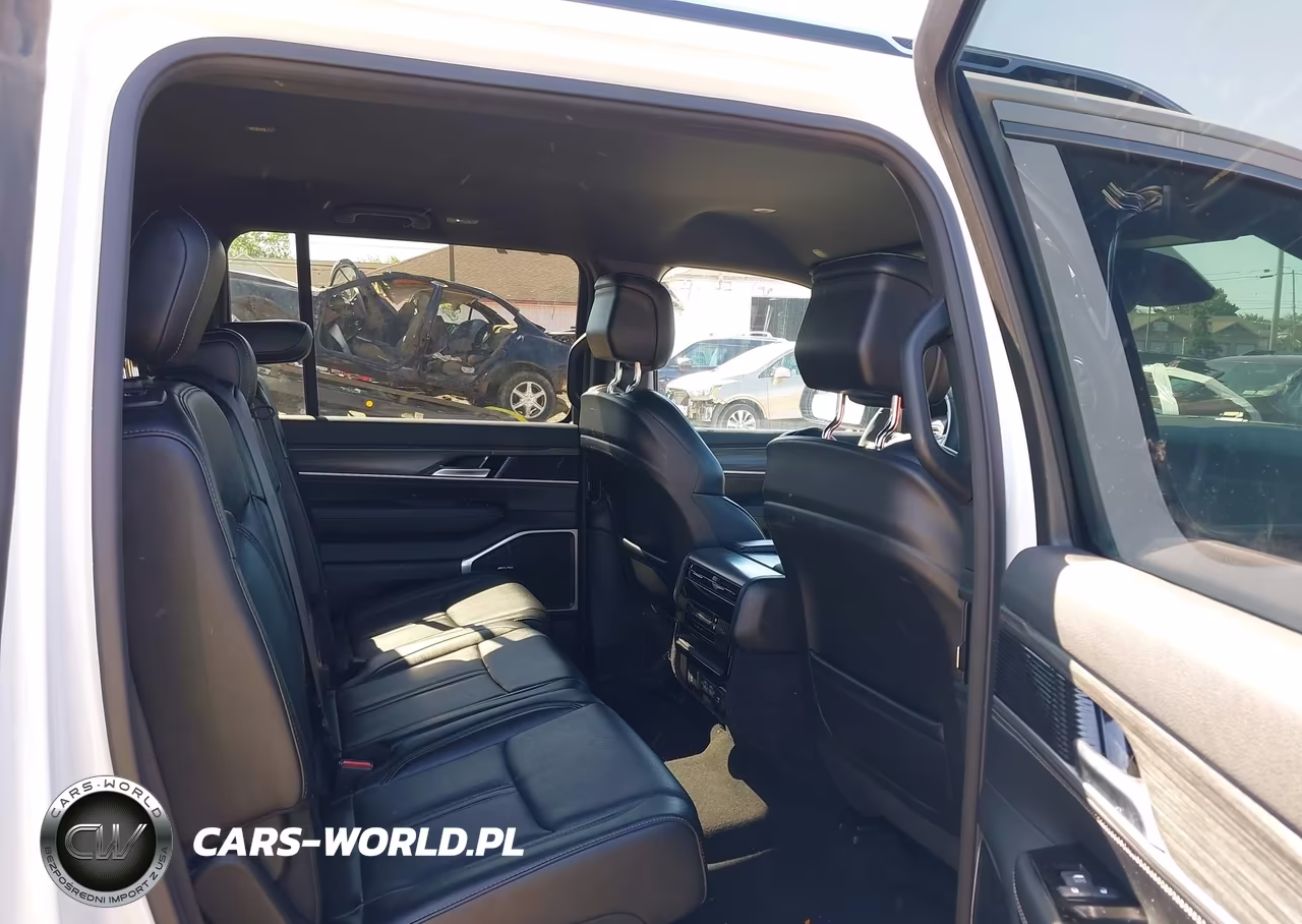 2024 Jeep Wagoneer Series Ii 4X2 VIN:1C4SJUBP9RS154229 - 8