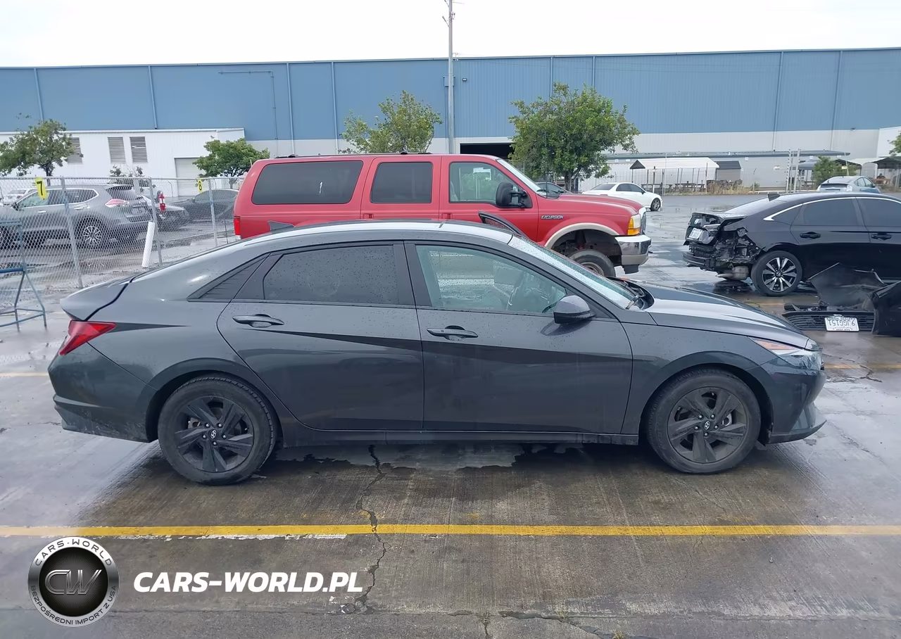 2023 Hyundai Elantra Sel VIN:5NPLM4AGXPH102486 - 13