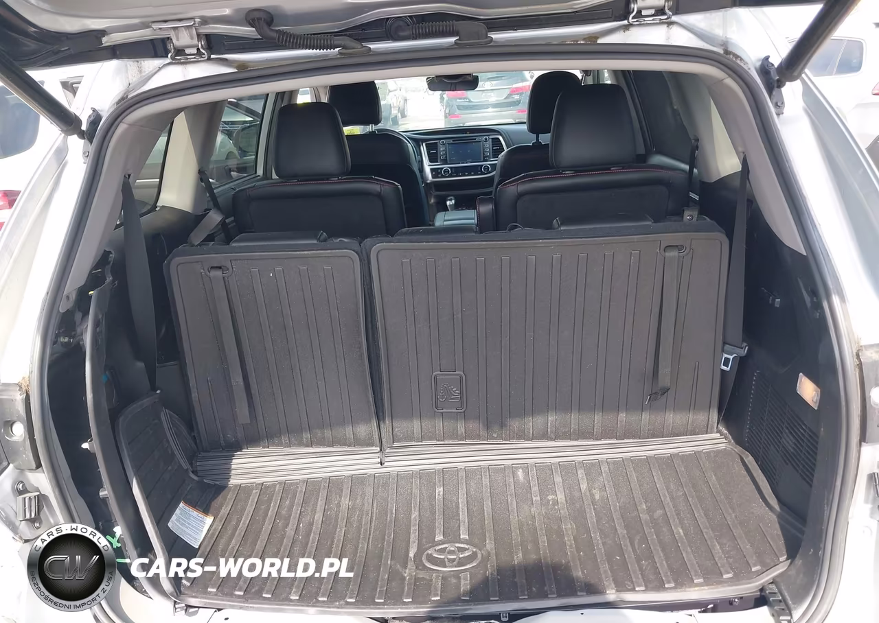 2019 Toyota Highlander Se VIN:5TDJZRFH6KS614692 - 18