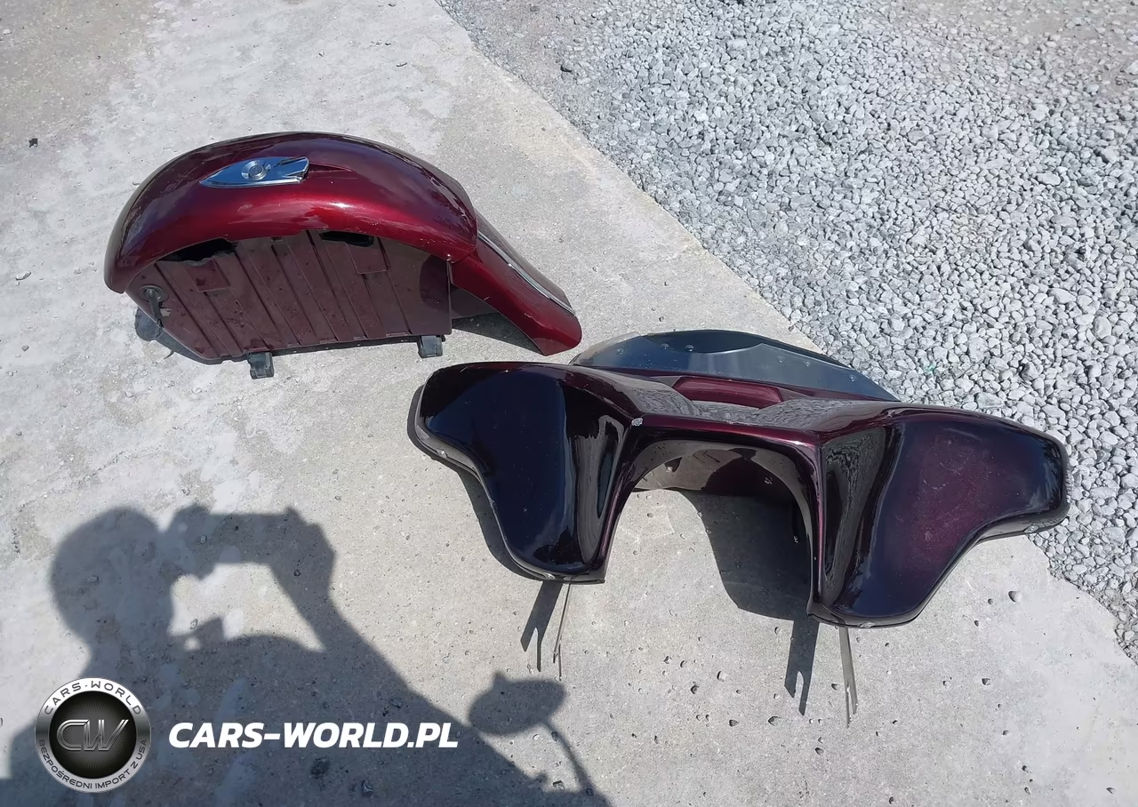 2021 Indian Motorcycle Co. Springfield VIN:56KTHAAA6M3390782 - 12