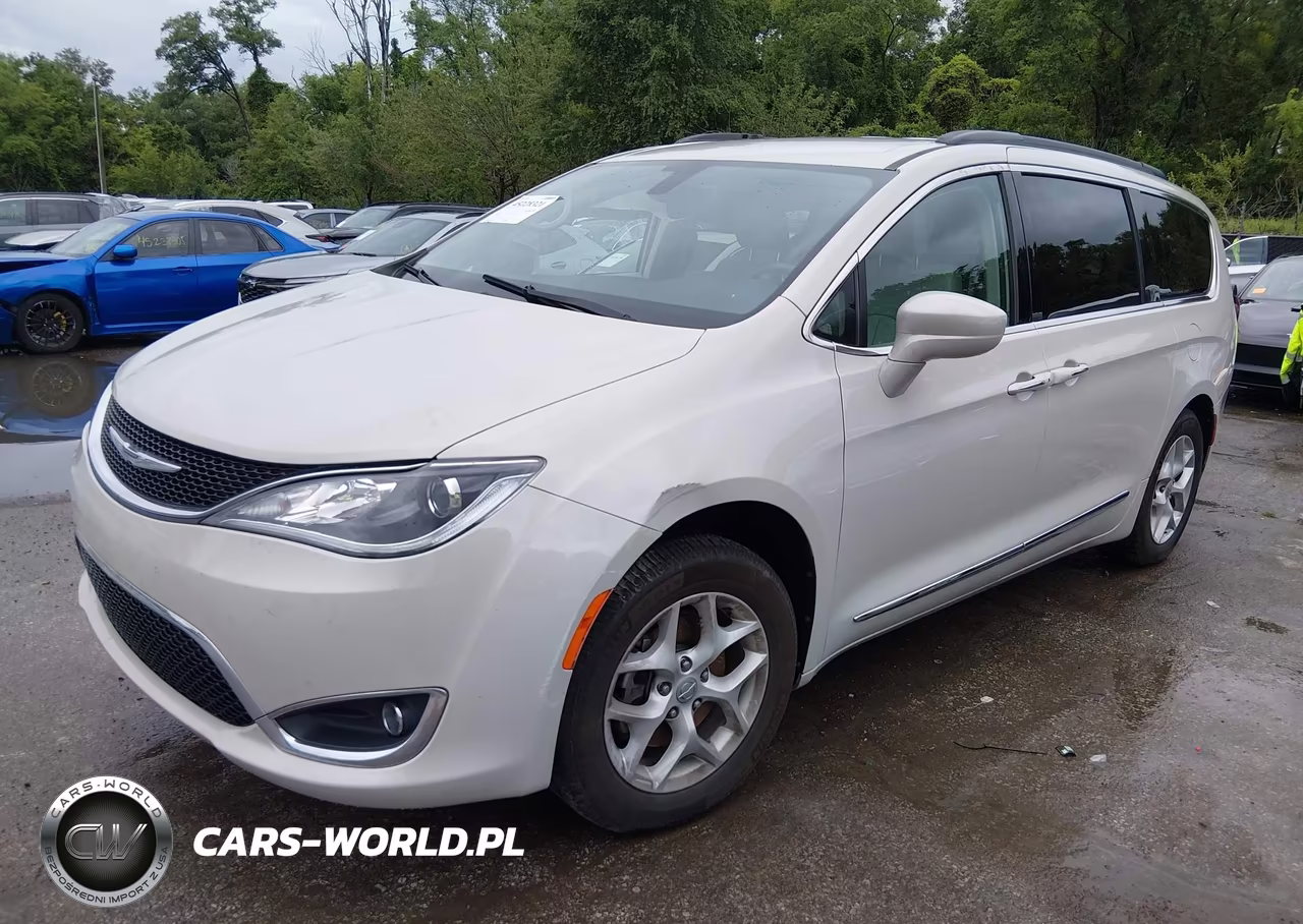 2017 Chrysler Pacifica Touring-L VIN:2C4RC1BG6HR587479 - 2