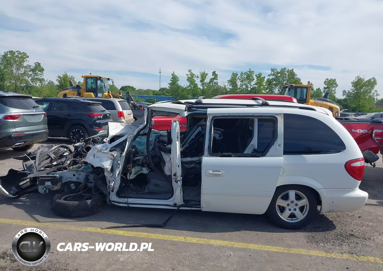 2007 Dodge Grand Caravan Sxt VIN:2D4GP44L07R105601 - 13