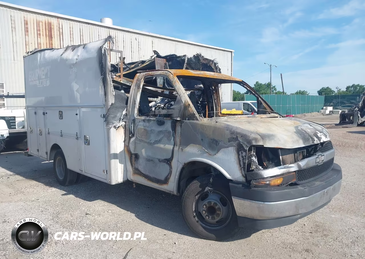 2019 Chevrolet Express Cutaway 4500 – zdjęcie 1 z 11