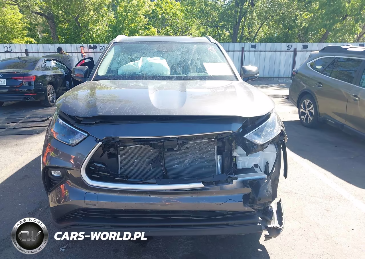 2025 Toyota Highlander Xle VIN:5TDKDRBH1SS588656 - 12