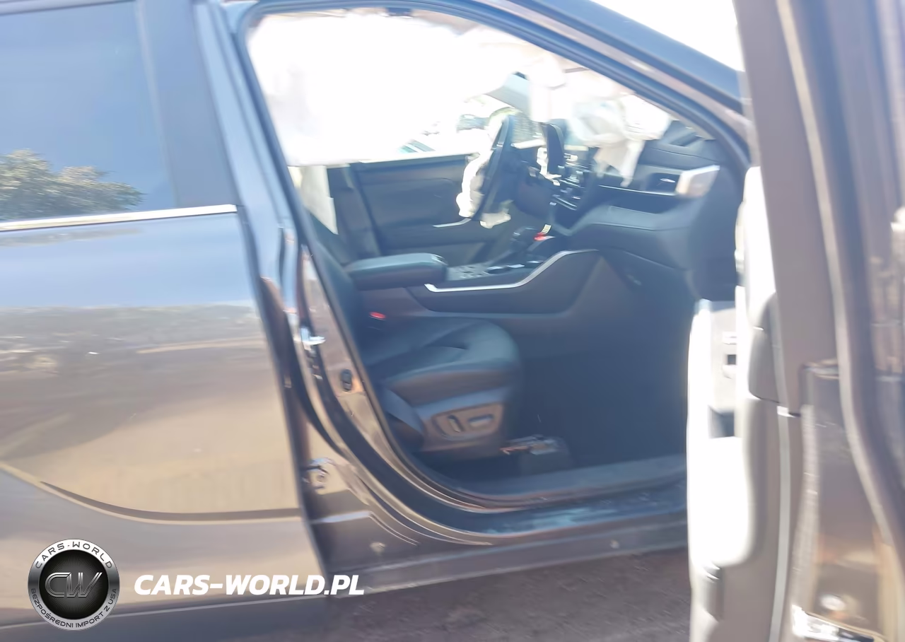 2025 Toyota Highlander Xle VIN:5TDKDRBH1SS588656 - 5