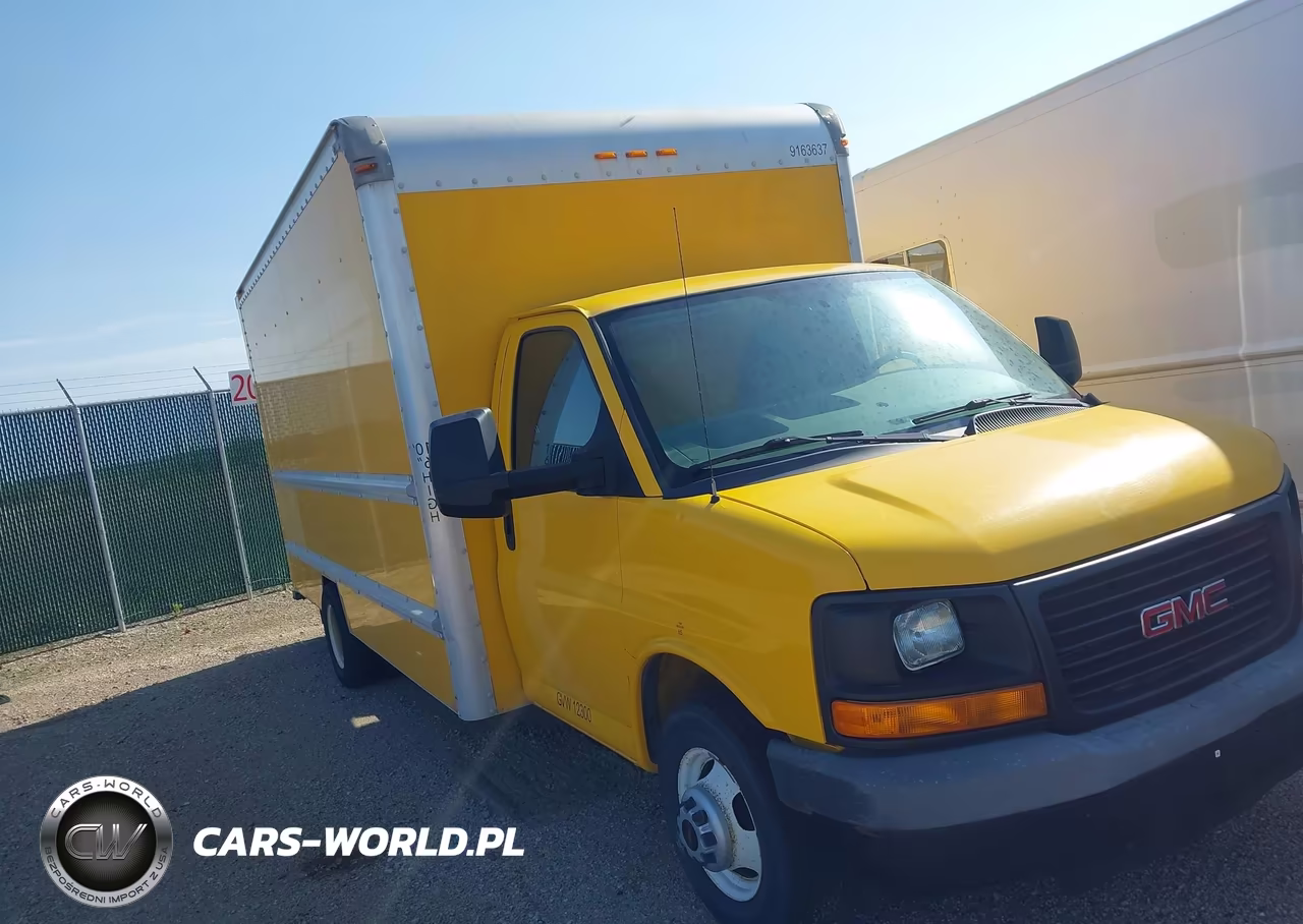 2012 GMC Savana Cutaway Work Van