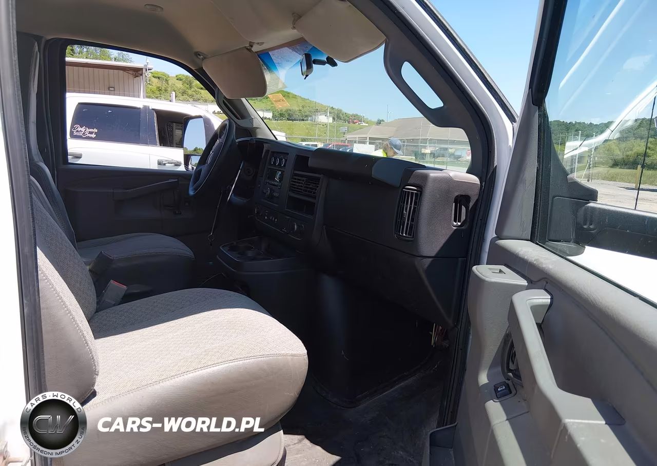 2018 GMC Savana Cutaway 4500 Van VIN:7GZ67UCG9JN006246 - 5