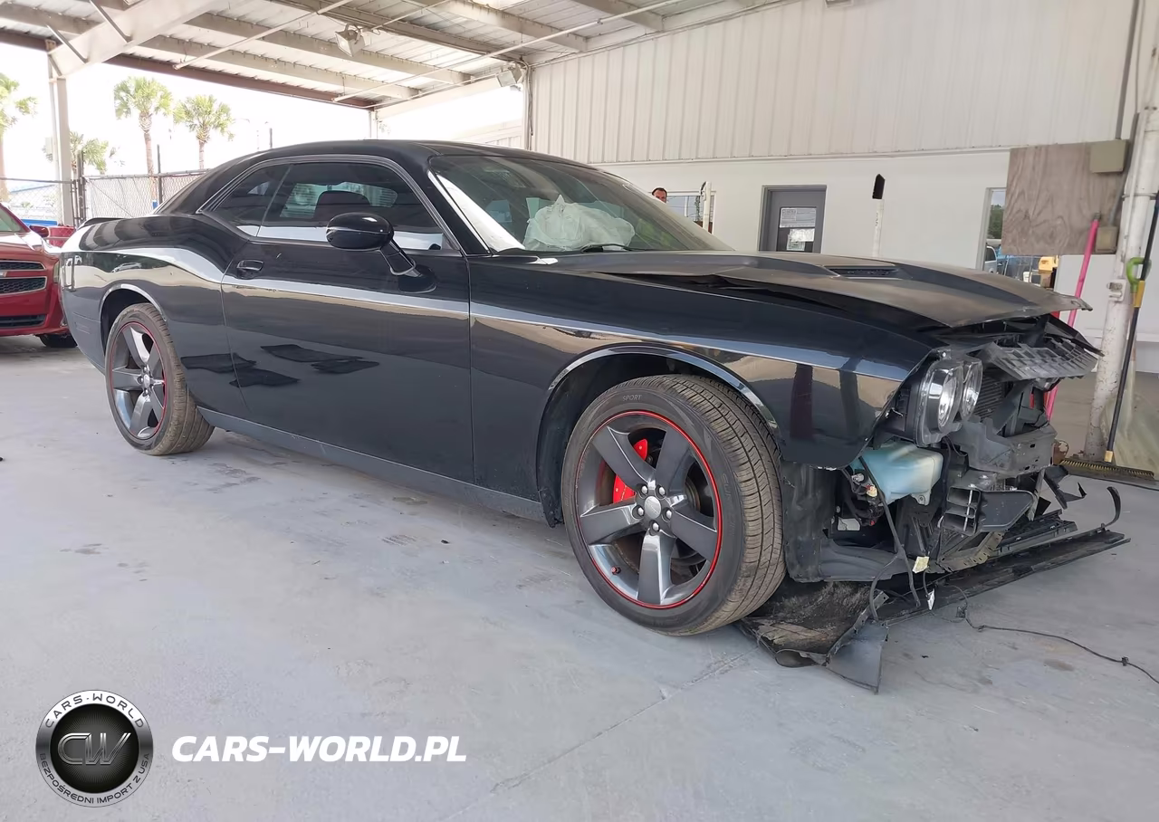 2015 Dodge Challenger Sxt – zdjęcie 1 z 16