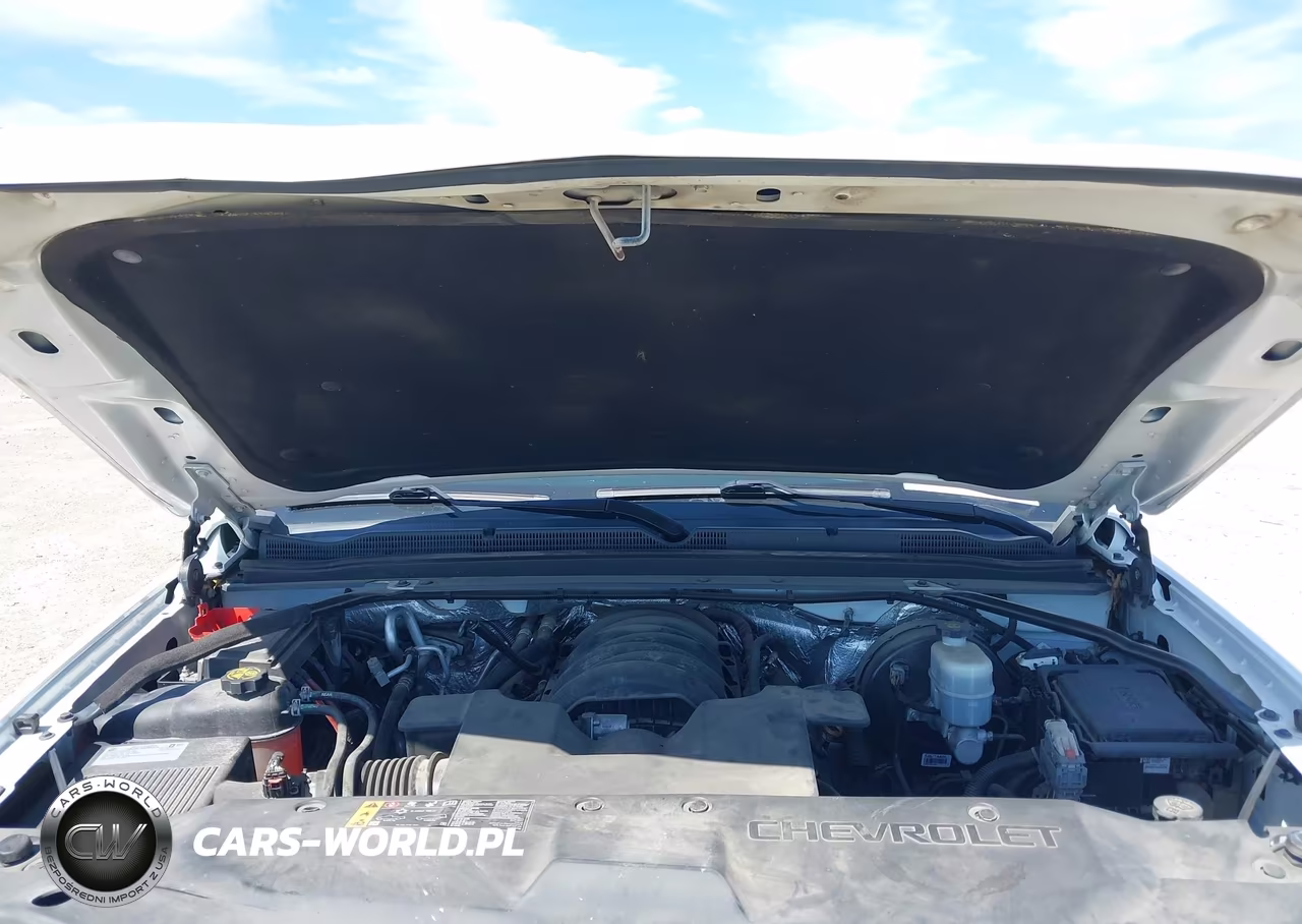 2018 Chevrolet Suburban Ls VIN:1GNSCGKC7JR221857 - 10