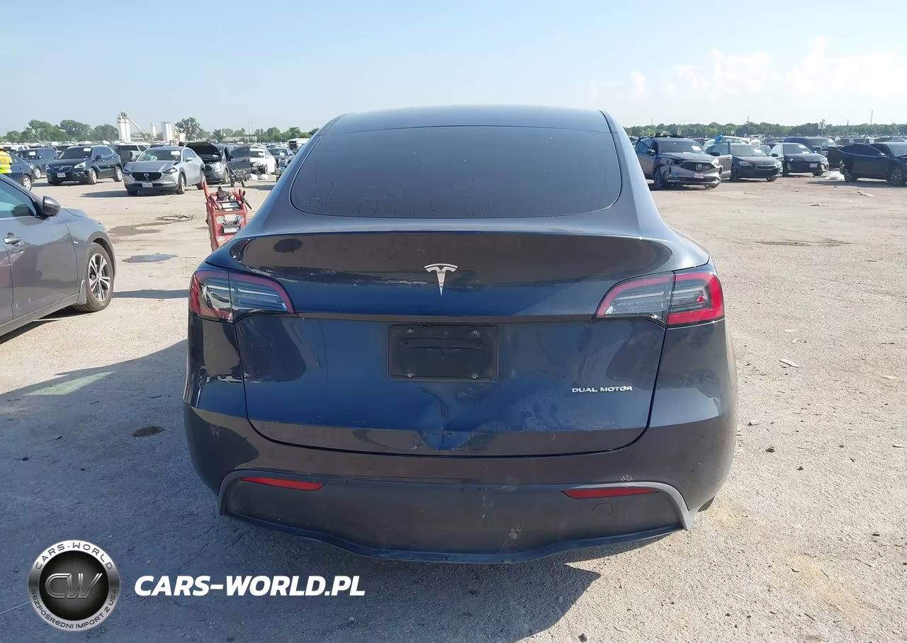 2024 Tesla Model Y Long Range Dual Motor All-Wheel Drive VIN:7SAYGDEE3RA301127 - 15